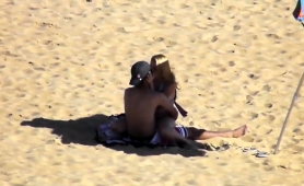 Voyeur Finds A Horny Amateur Couple Having Sex On The Beach