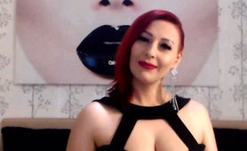 redhead-lady-smoking-on-webcam